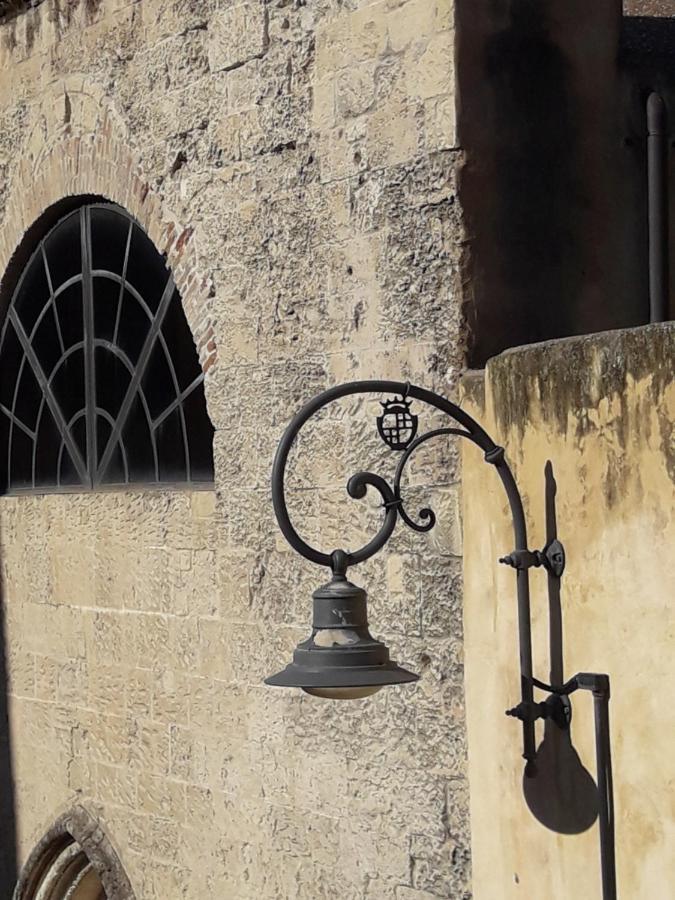 Via San Giacomo 10 Cagliari Zewnętrze zdjęcie